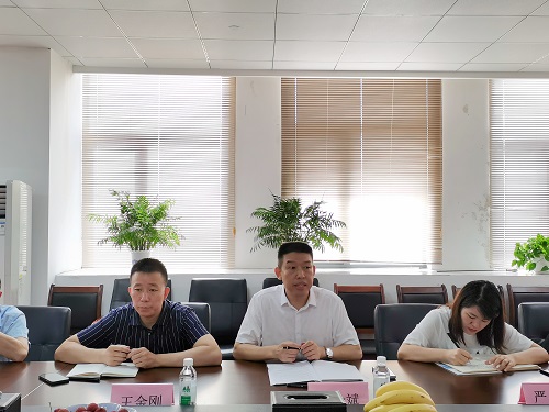 董事長(zhǎng)王金斌致歡迎詞.jpg 董事長(zhǎng)王金斌致歡迎詞.jpg