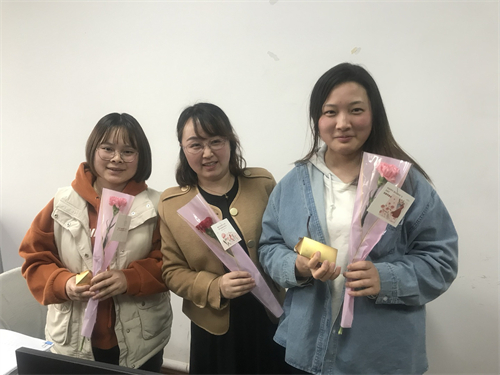 送花2.jpg 送花2.jpg