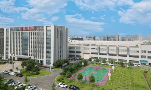 大樓側(cè)面.jpg 大樓側(cè)面.jpg